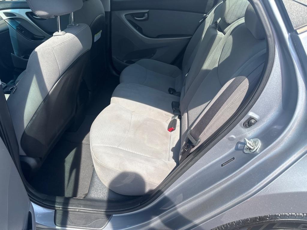 Hyundai Elantra  2015