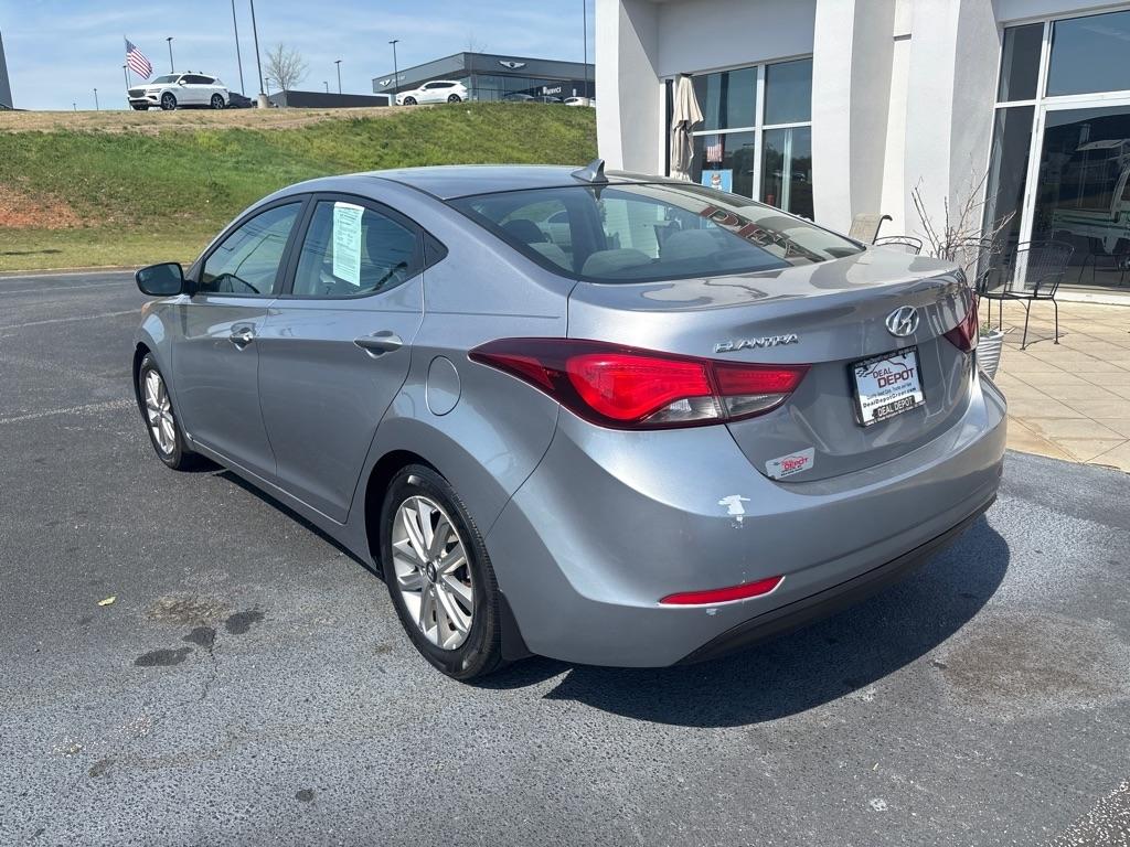 Hyundai Elantra  2015