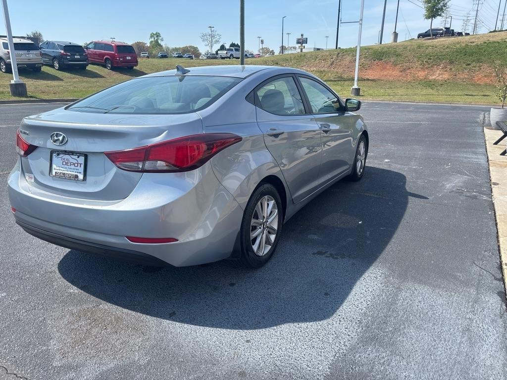 Hyundai Elantra  2015