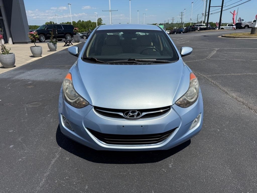 Hyundai Elantra  2012