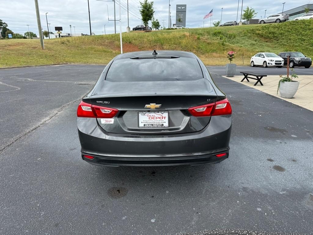 Chevrolet Malibu  2017