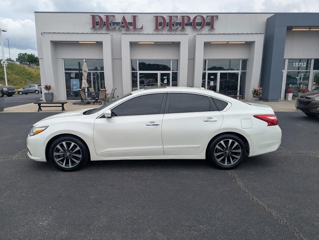 Nissan Altima  2016