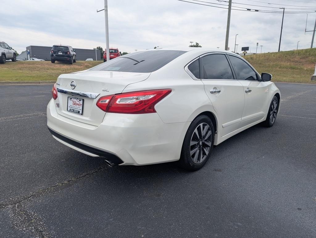 Nissan Altima  2016