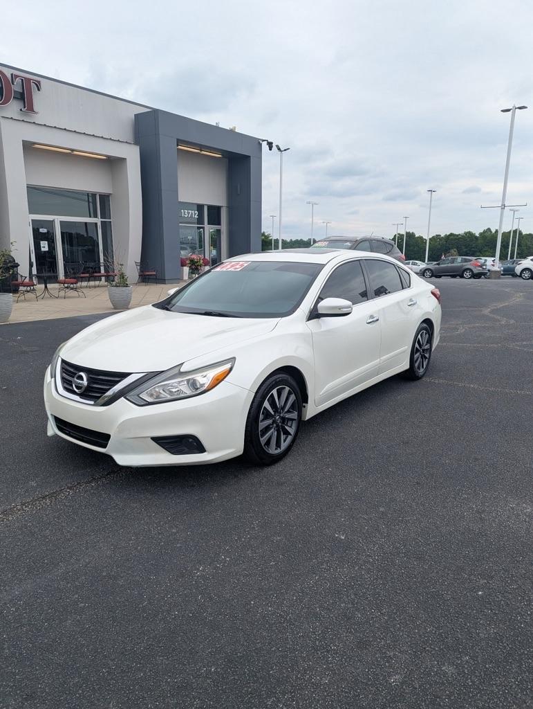 Nissan Altima  2016