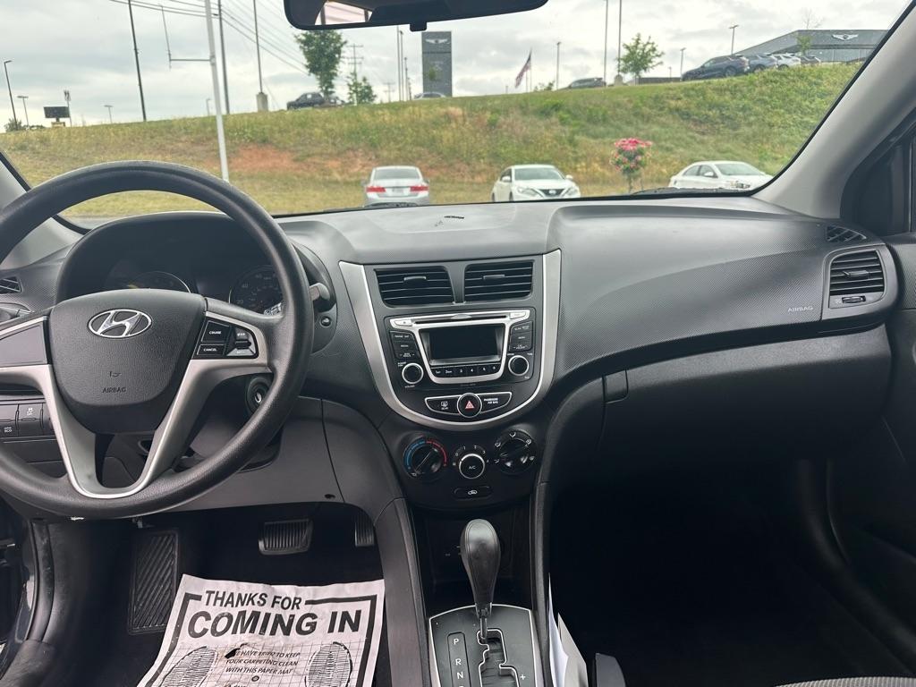Hyundai Accent  2014