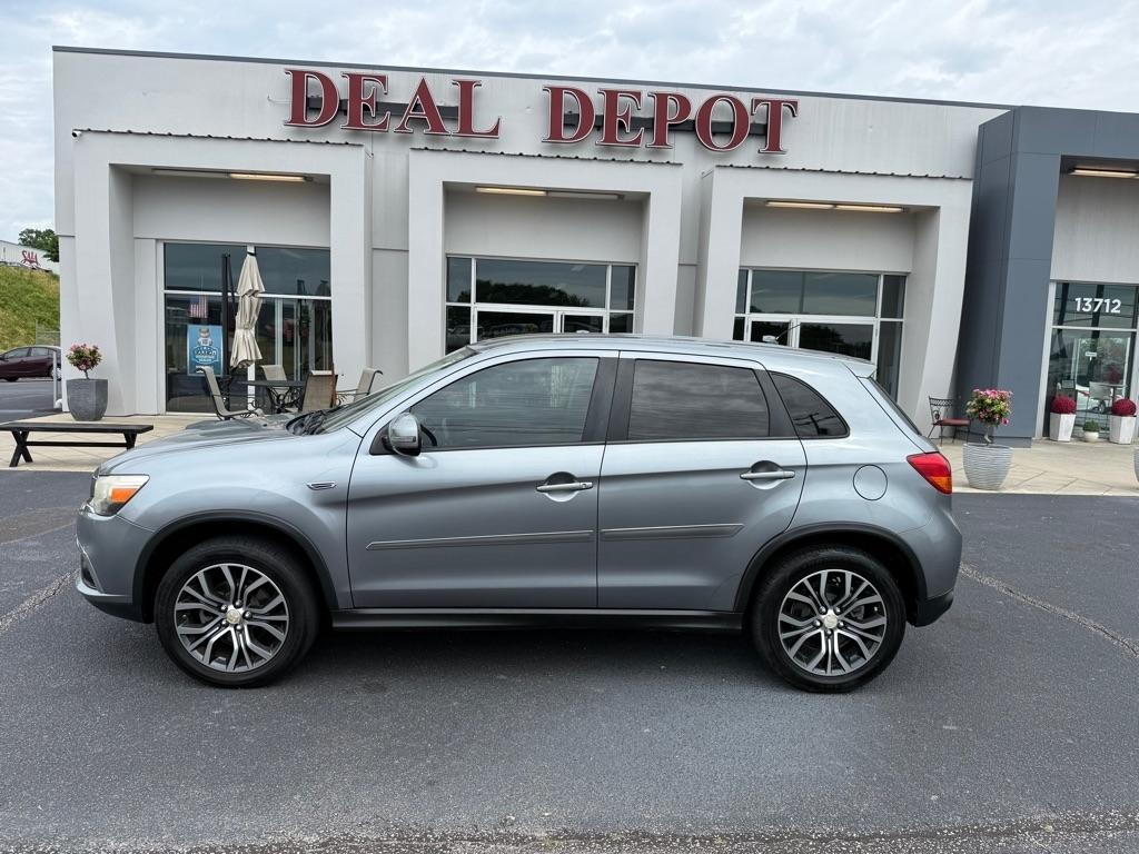 Mitsubishi Outlander Sport  2016