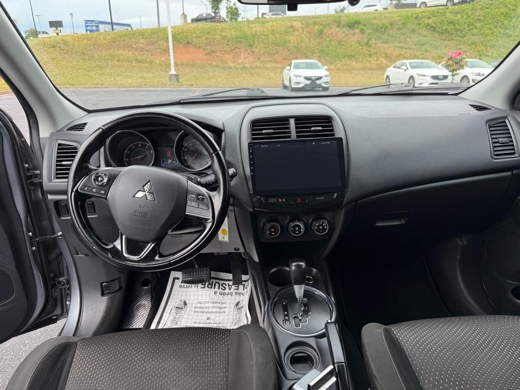 Mitsubishi Outlander Sport  2016