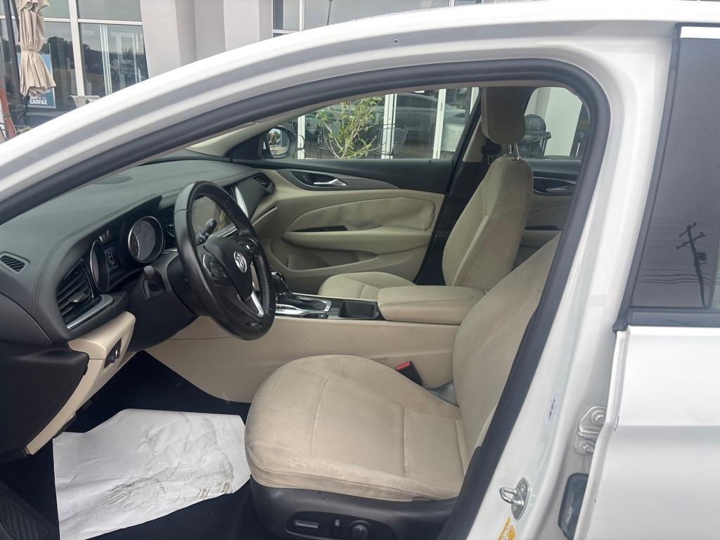 Buick Regal  2018