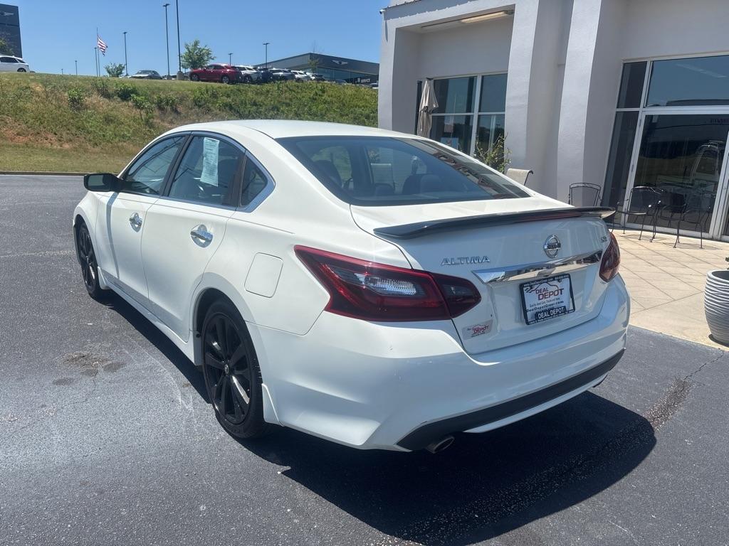 Nissan Altima  2017