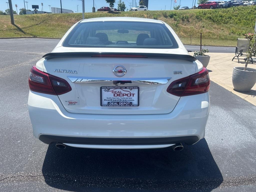 Nissan Altima  2017