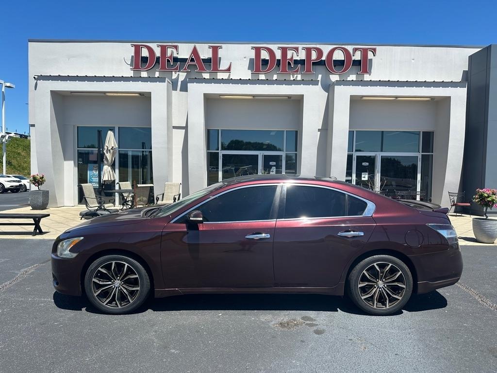Nissan Maxima  2014