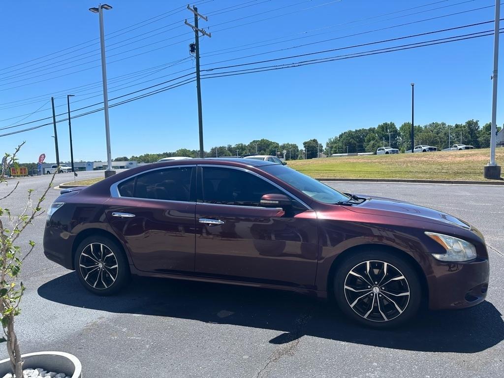 Nissan Maxima  2014