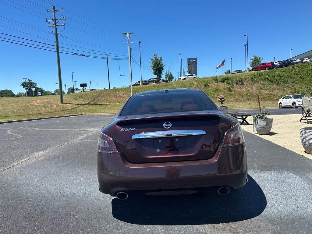 Nissan Maxima  2014