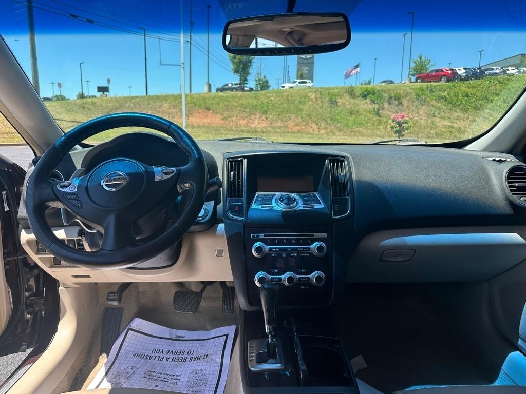 Nissan Maxima  2014