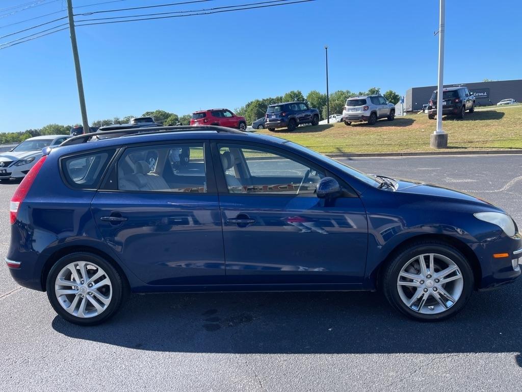 Hyundai Elantra Touring  2011