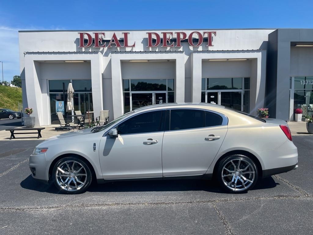 Lincoln MKS  2009