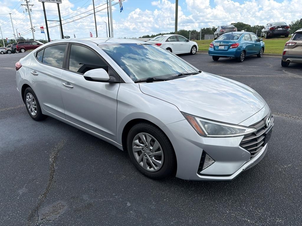 Hyundai Elantra  2019