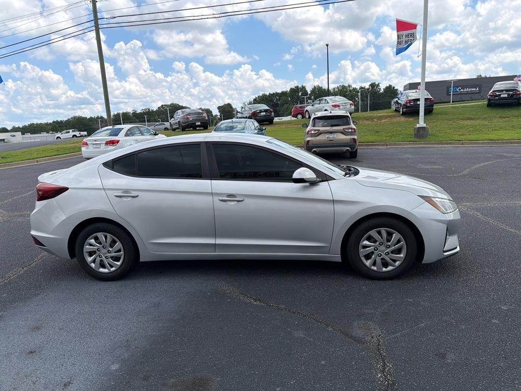 Hyundai Elantra  2019