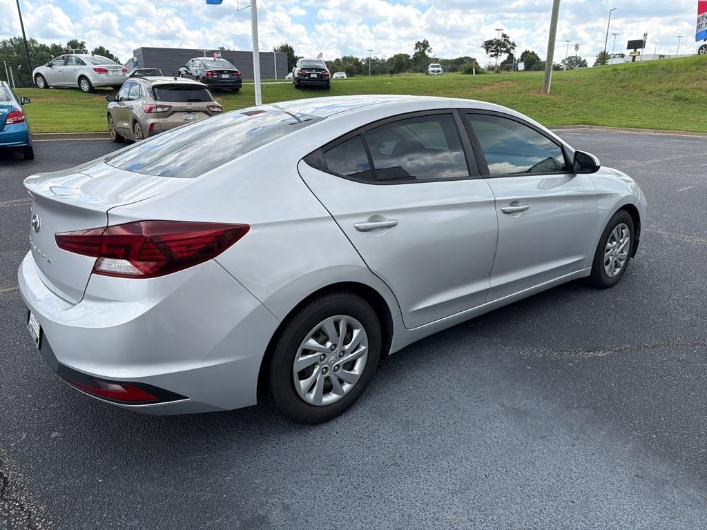 Hyundai Elantra  2019