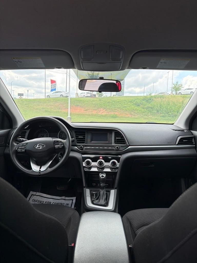 Hyundai Elantra  2019
