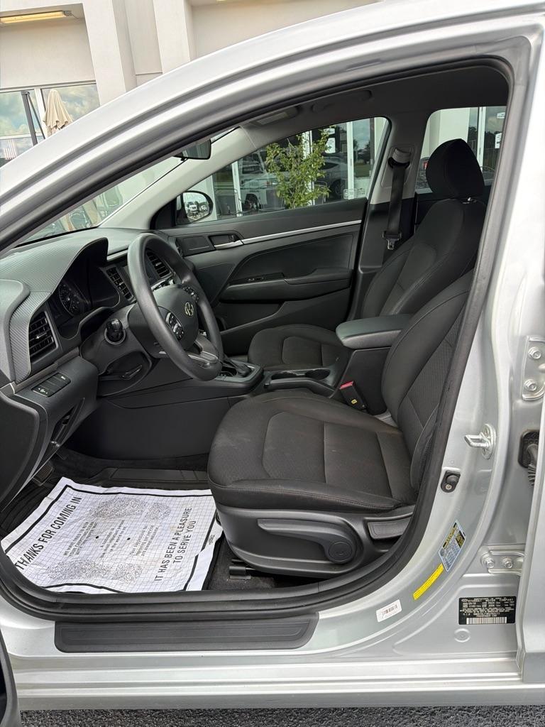 Hyundai Elantra  2019