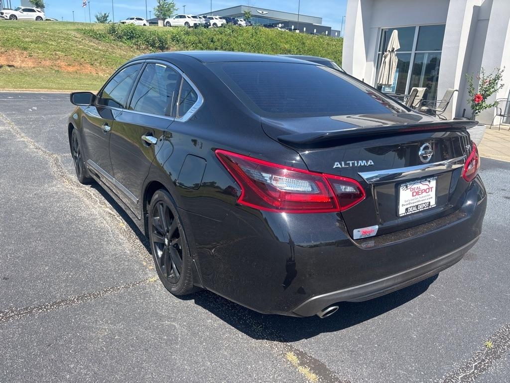 Nissan Altima  2017
