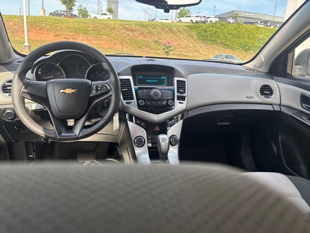 Chevrolet Cruze  2011