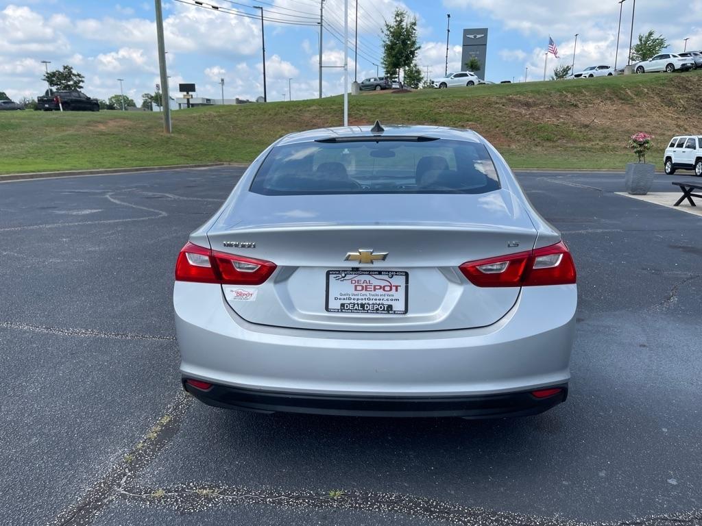 Chevrolet Malibu  2016
