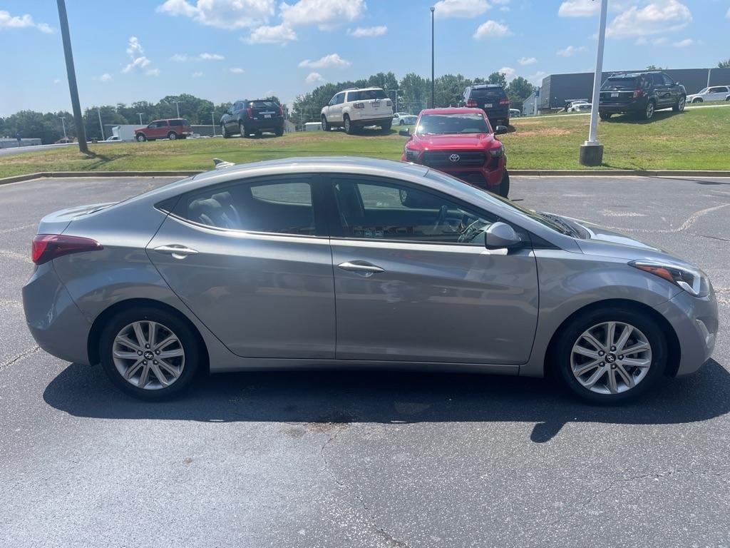 Hyundai Elantra  2015