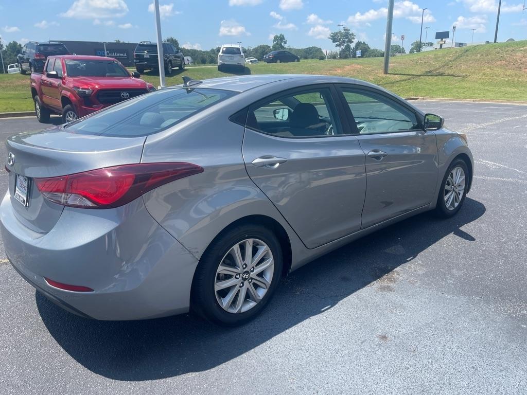 Hyundai Elantra  2015