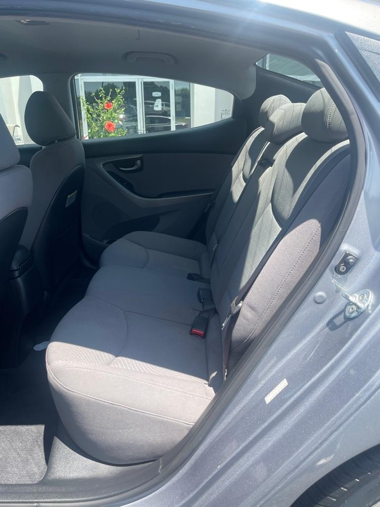 Hyundai Elantra  2015