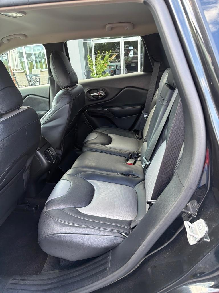 Jeep Cherokee  2015