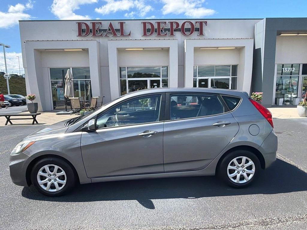 Hyundai Accent  2014