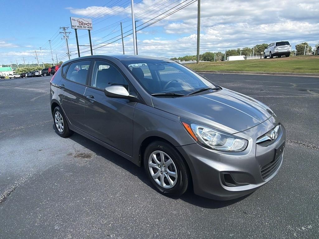 Hyundai Accent  2014