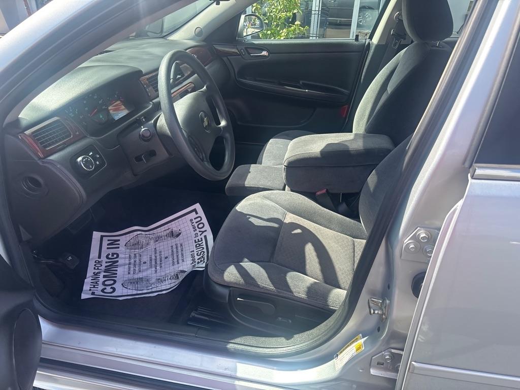Chevrolet Impala  2010