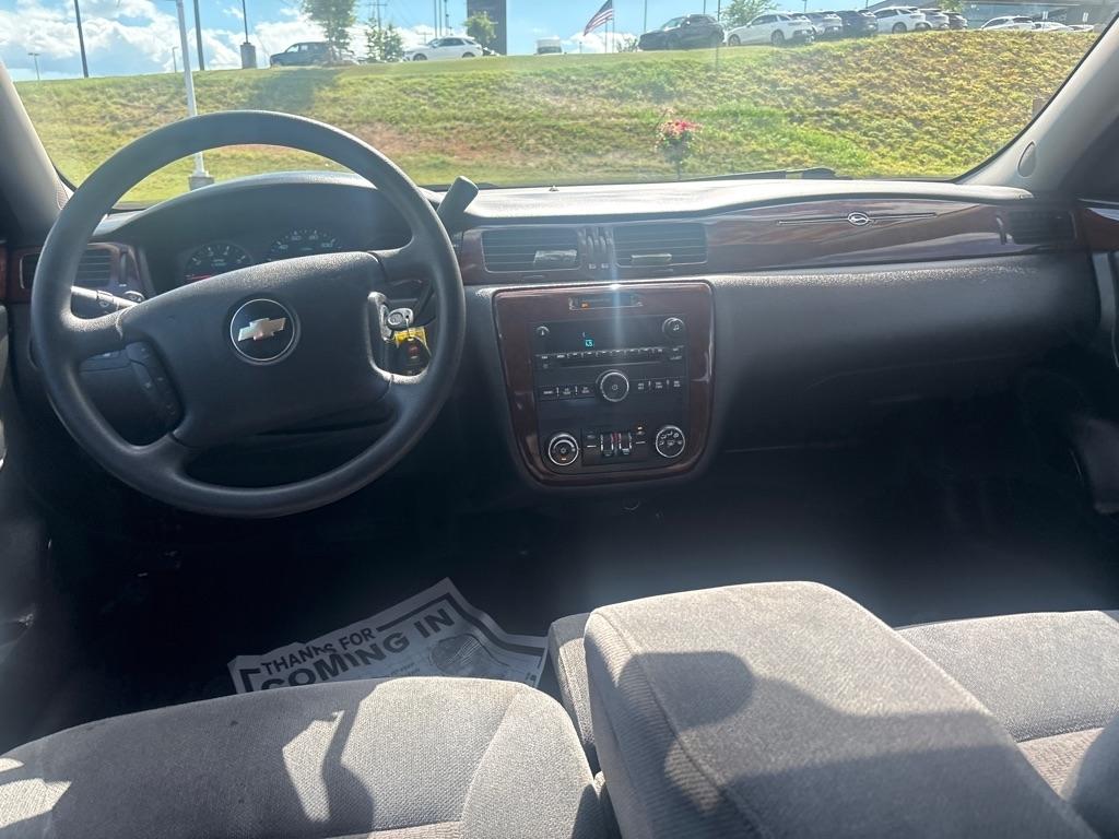 Chevrolet Impala  2010