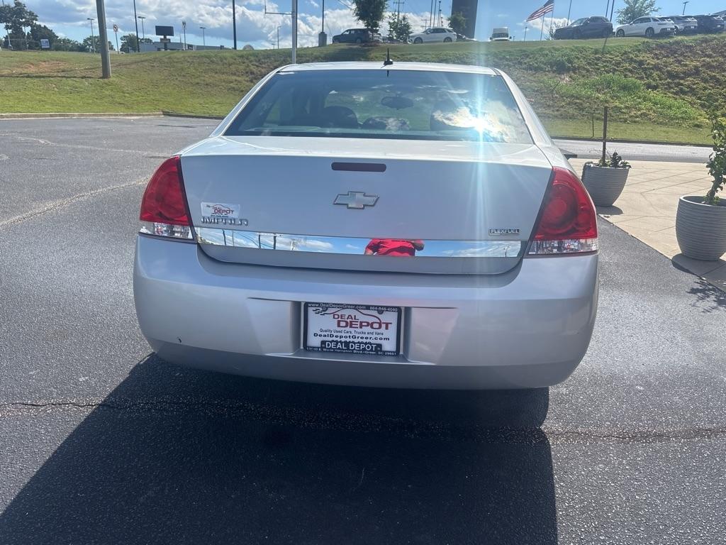 Chevrolet Impala  2010