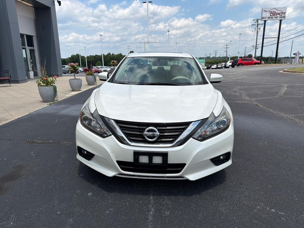 Nissan Altima  2016