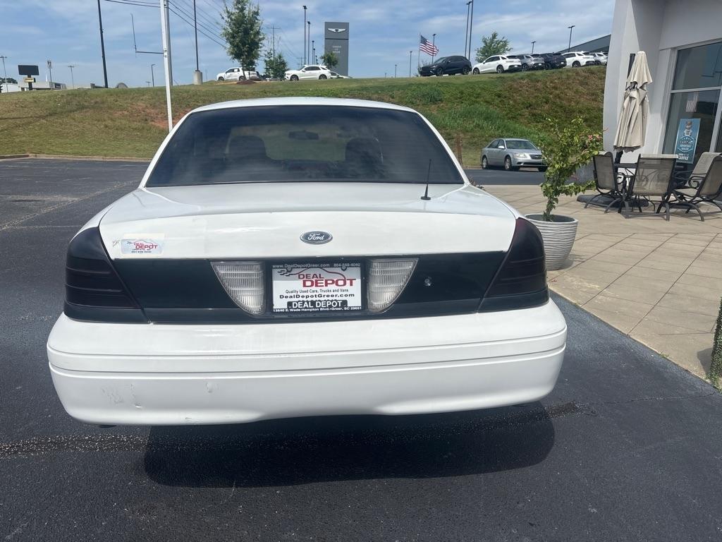 Ford Crown Victoria  2008