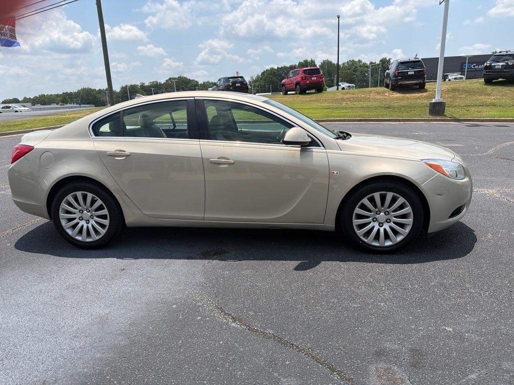 Buick Regal  2011