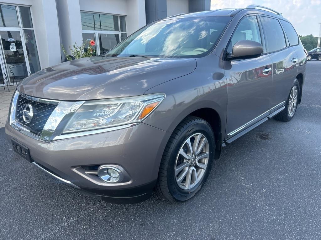 Nissan Pathfinder  2014