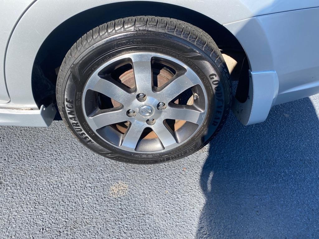 Nissan Sentra  2012