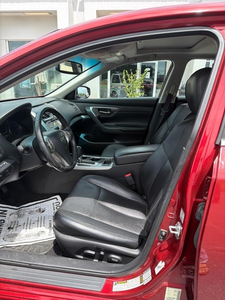 Nissan Altima  2015