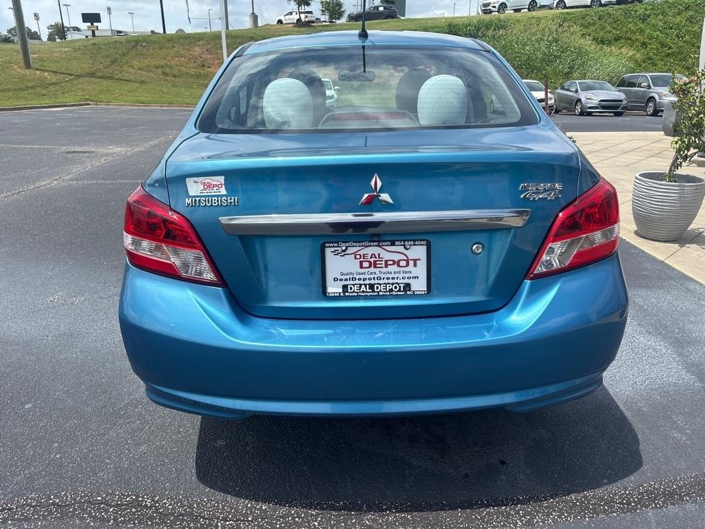Mitsubishi Mirage G4  2017
