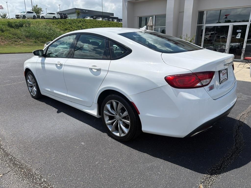 Chrysler 200  2015