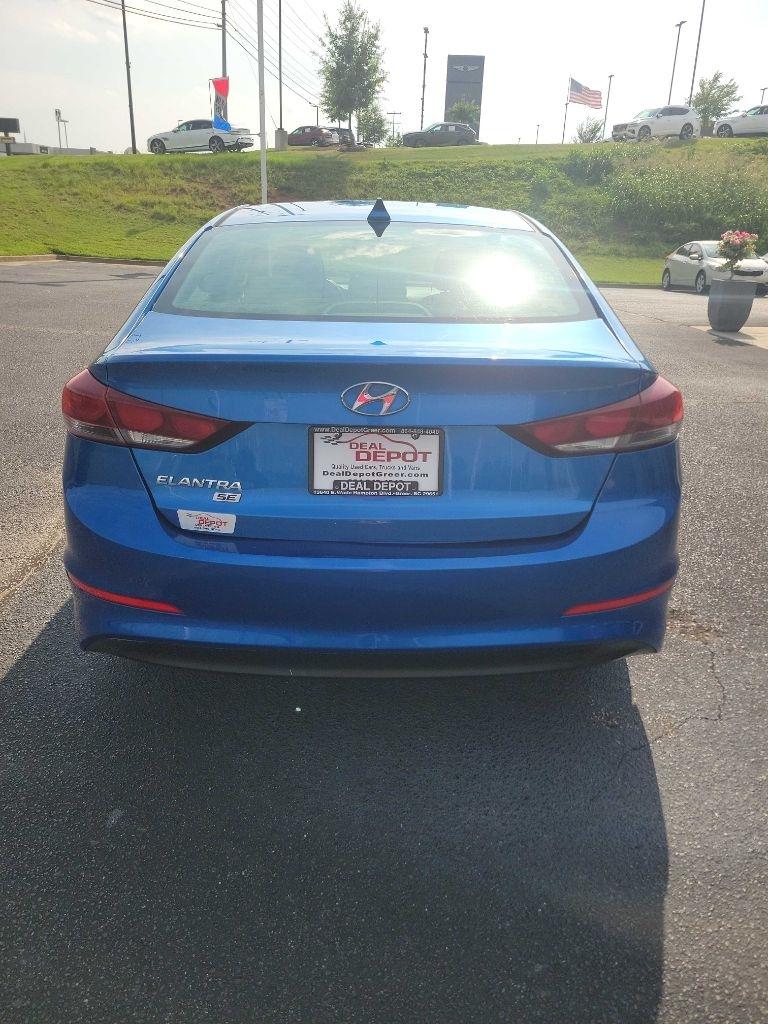 Hyundai Elantra  2017
