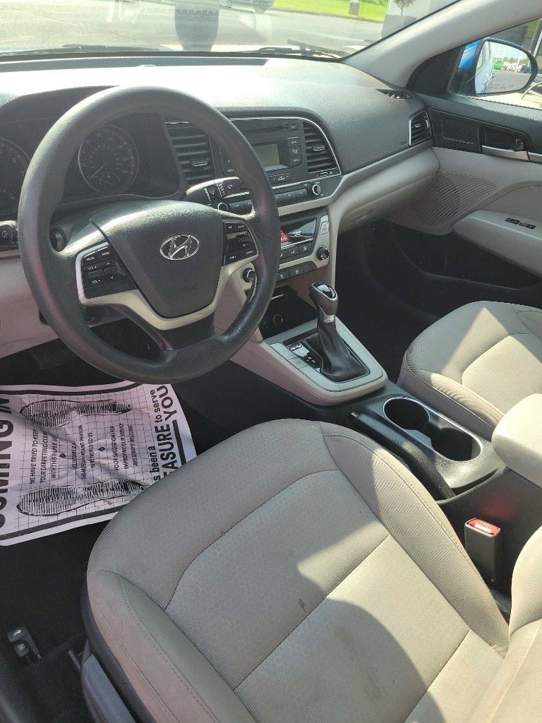Hyundai Elantra  2017