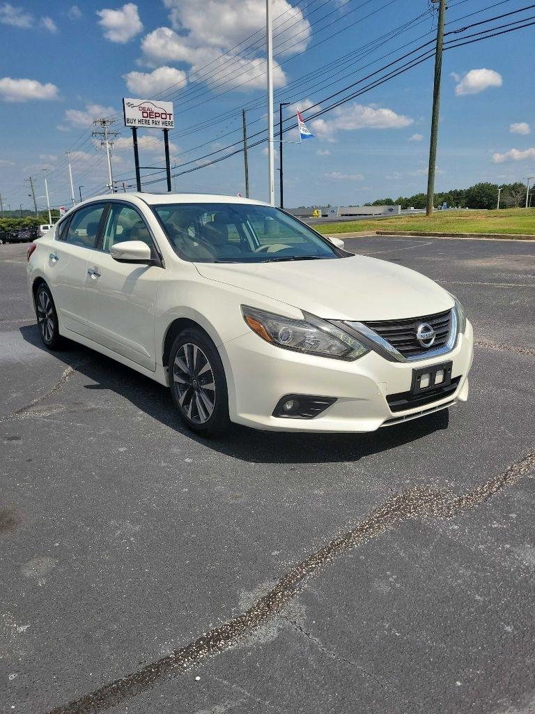 Nissan Altima  2016