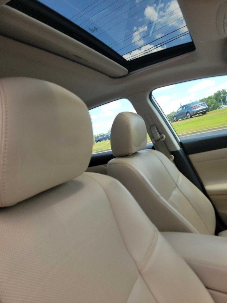 Nissan Altima  2016