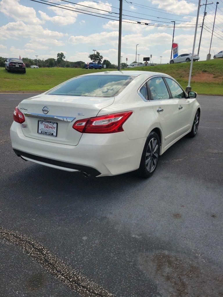 Nissan Altima  2016